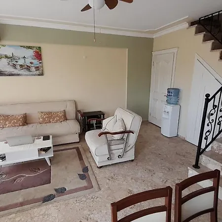 Spacious 3-Bed Apartment In Calis Beach Lejlighed Fethiye