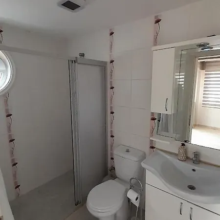 Lejlighed Spacious 3-Bed Apartment In Calis Beach Fethiye