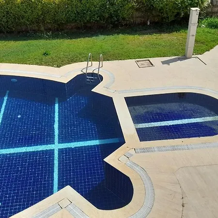 Spacious 3-Bed Apartment in Çaliş Beach Appartement